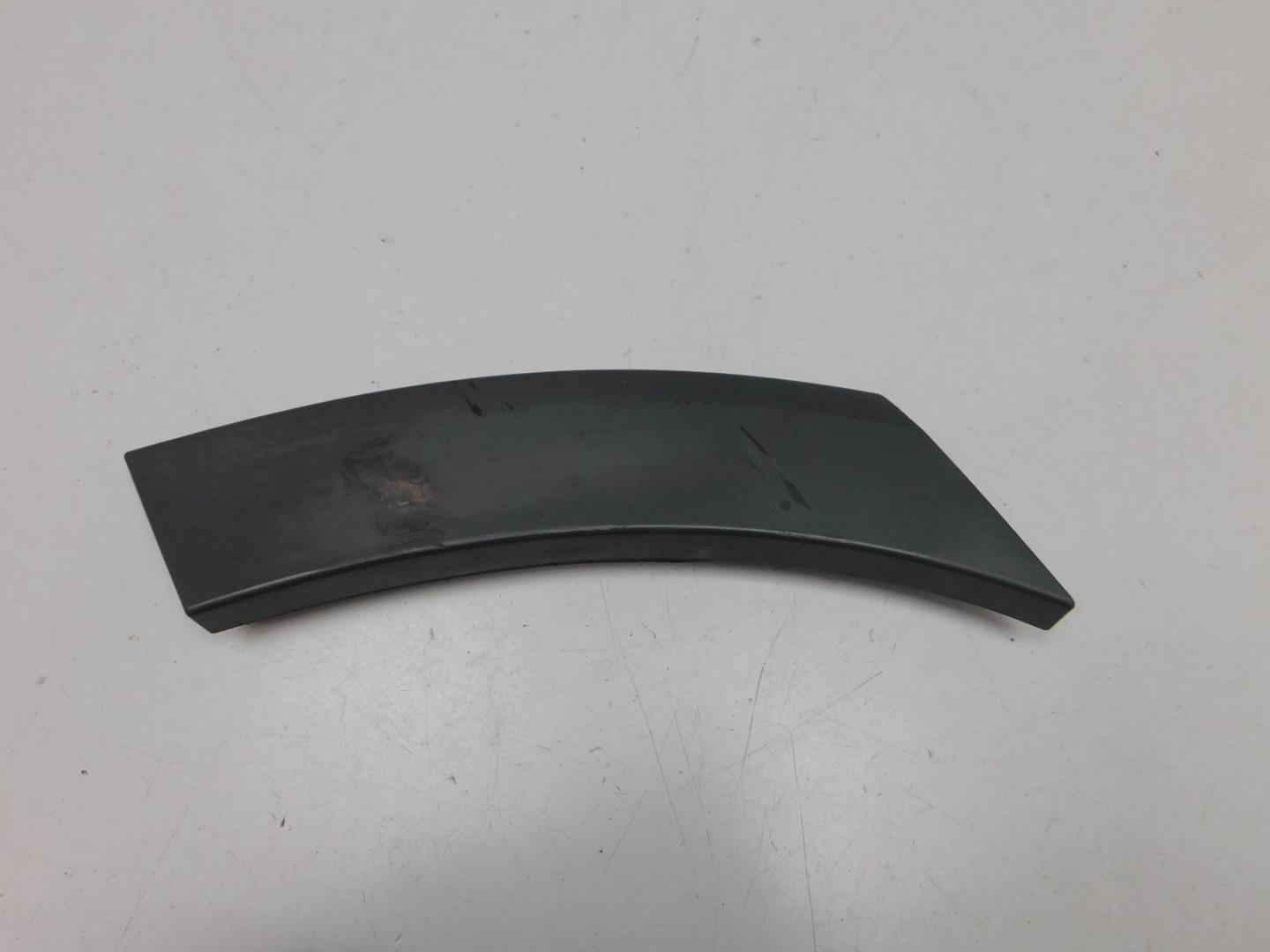 Накладка заднего бампера правая