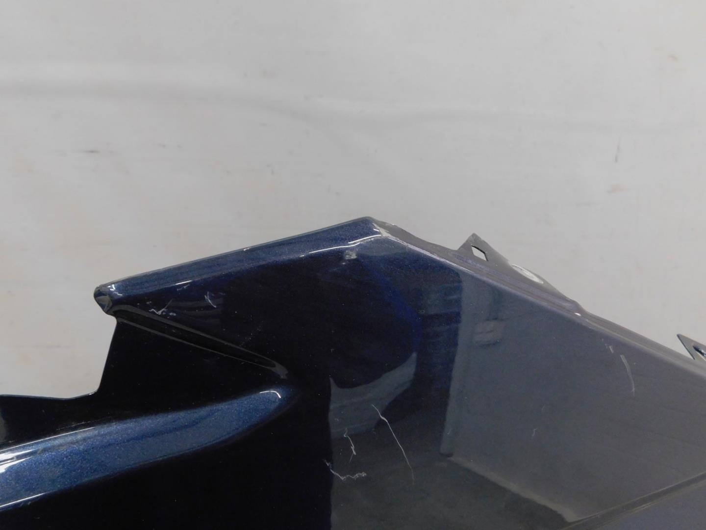 Крыло переднее правое