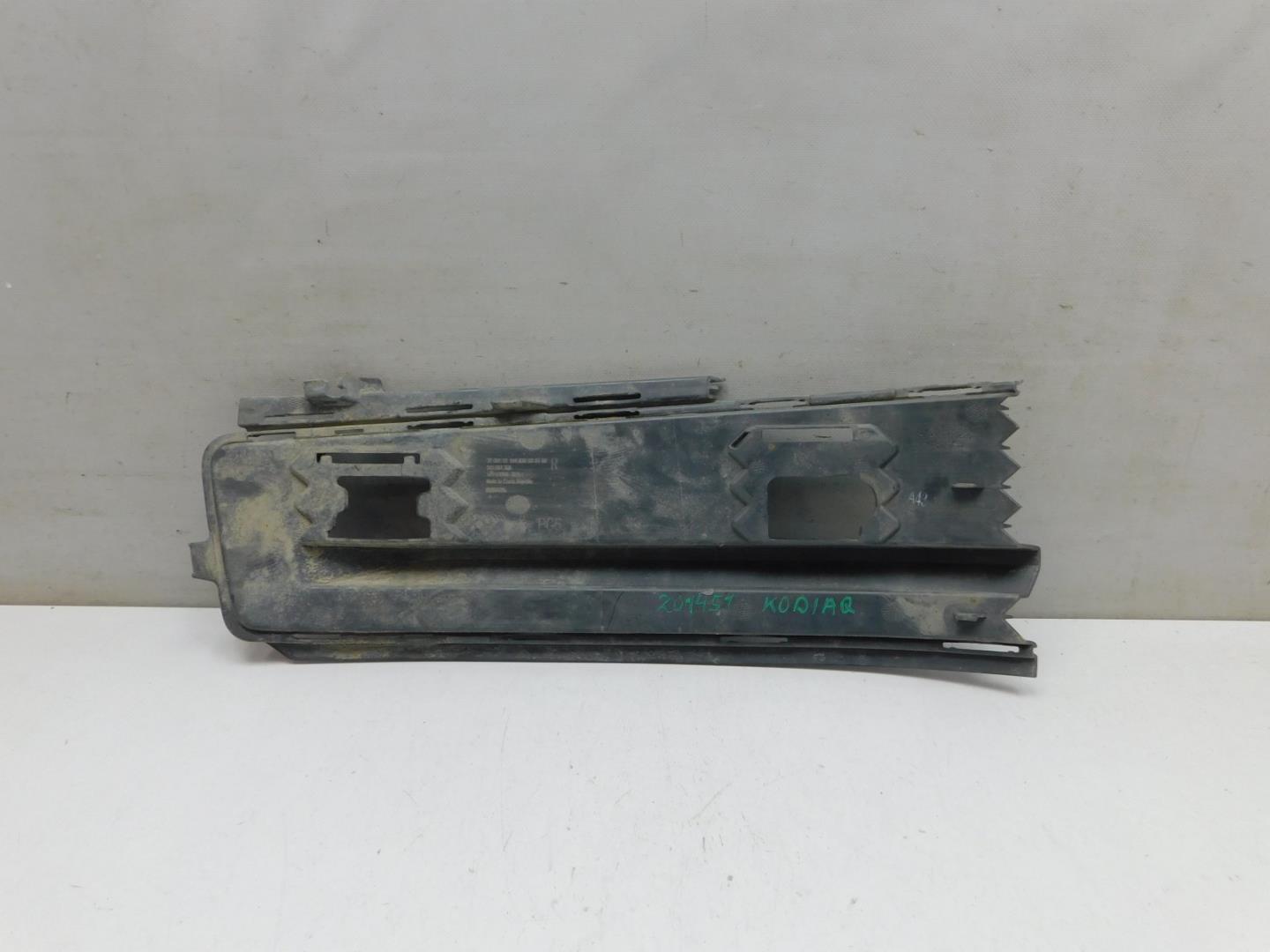 Решетка в бампер правая