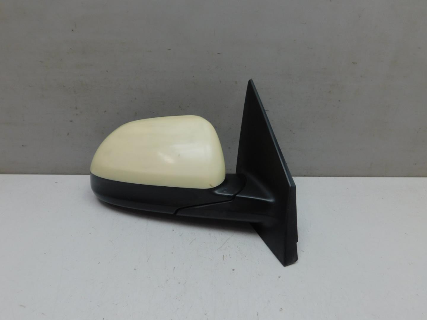 Зеркало правое электрическое