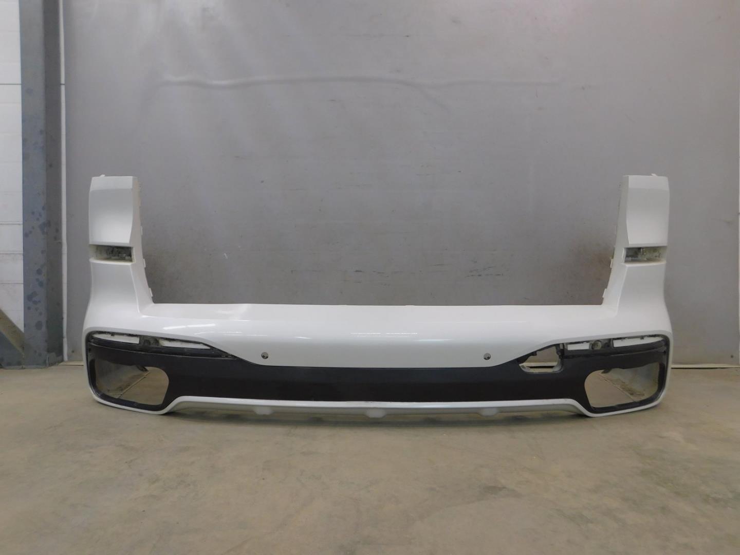 Бампер задний