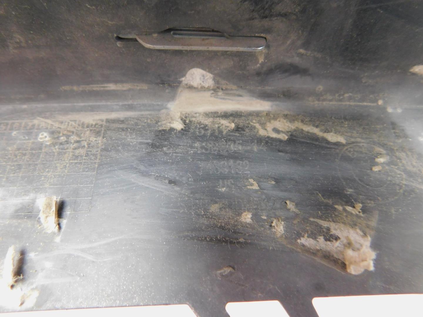 Накладка переднего бампера