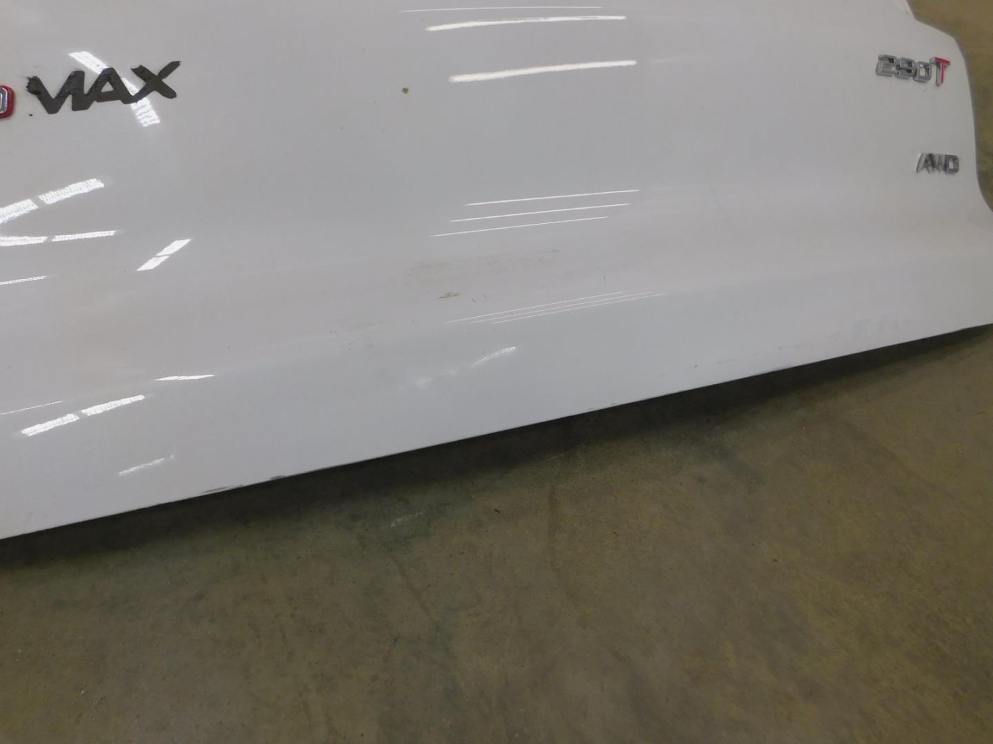 Дверь багажника