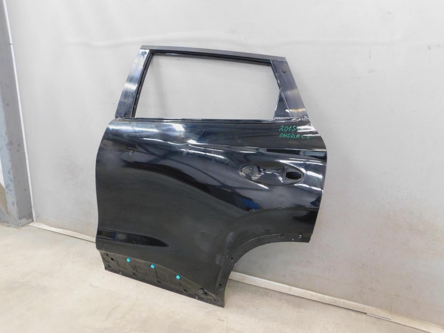 Дверь задняя левая