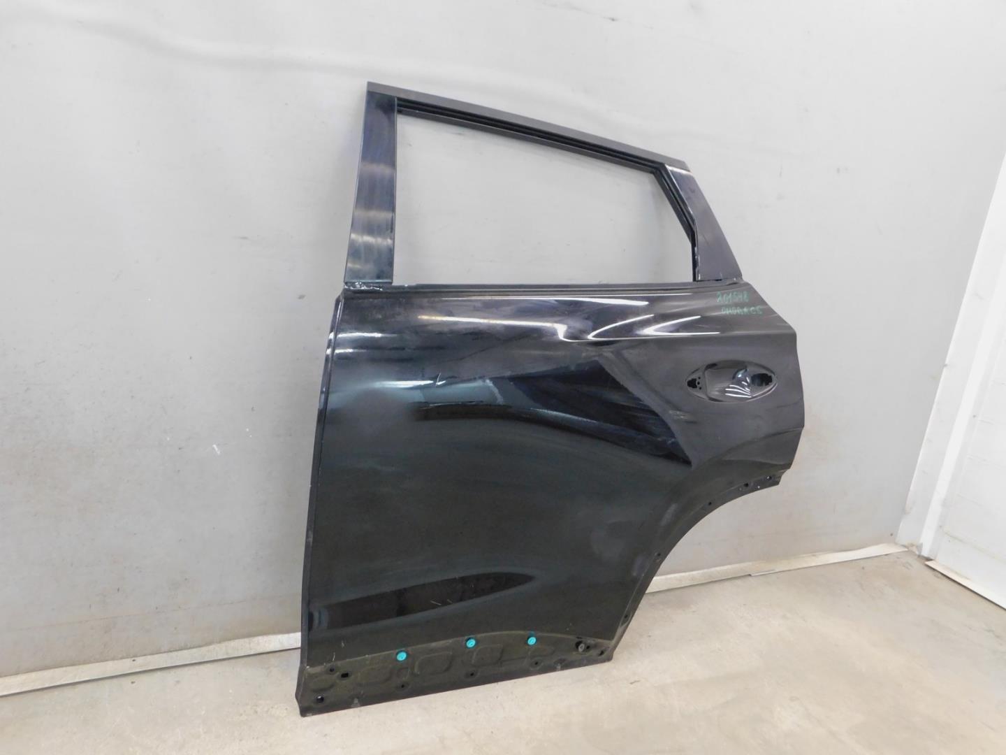 Дверь задняя левая