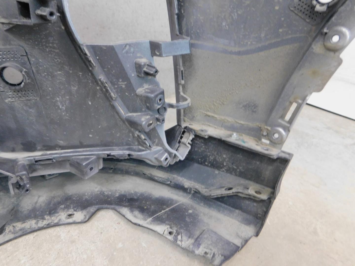 Бампер передний