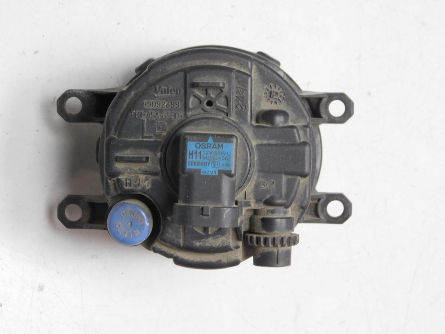 Фара противотуманная левая