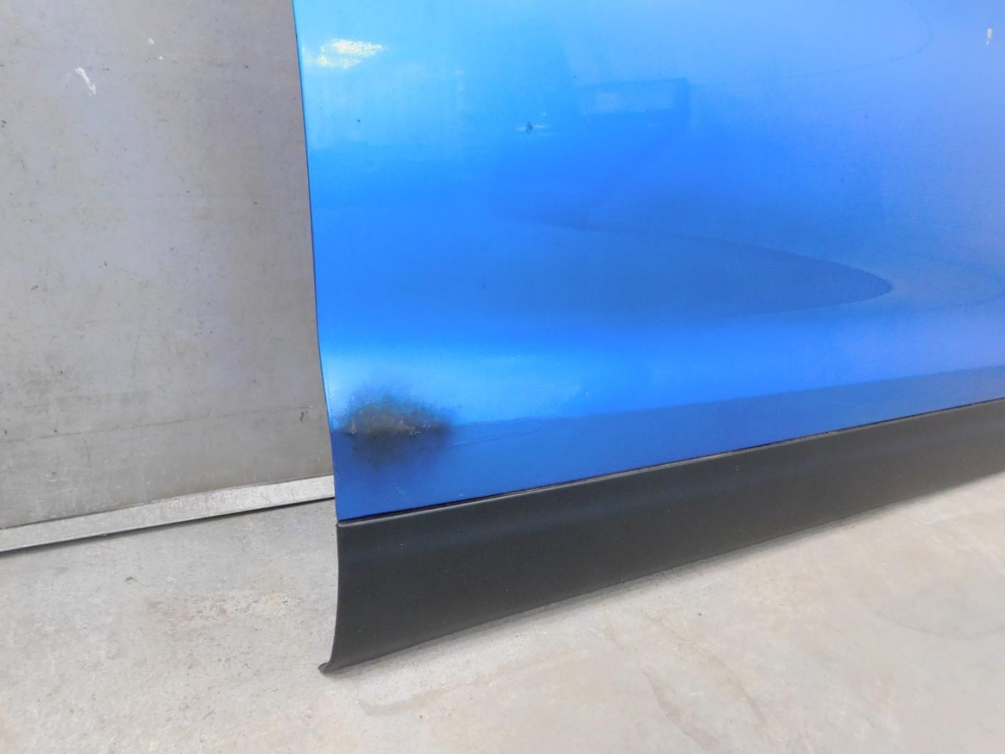 Дверь передняя правая