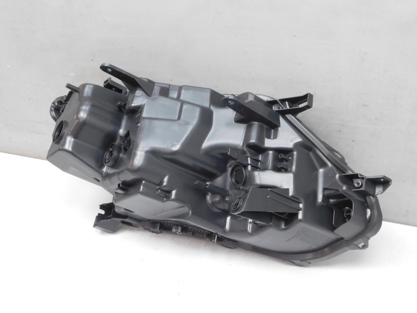 Корпус фары левой