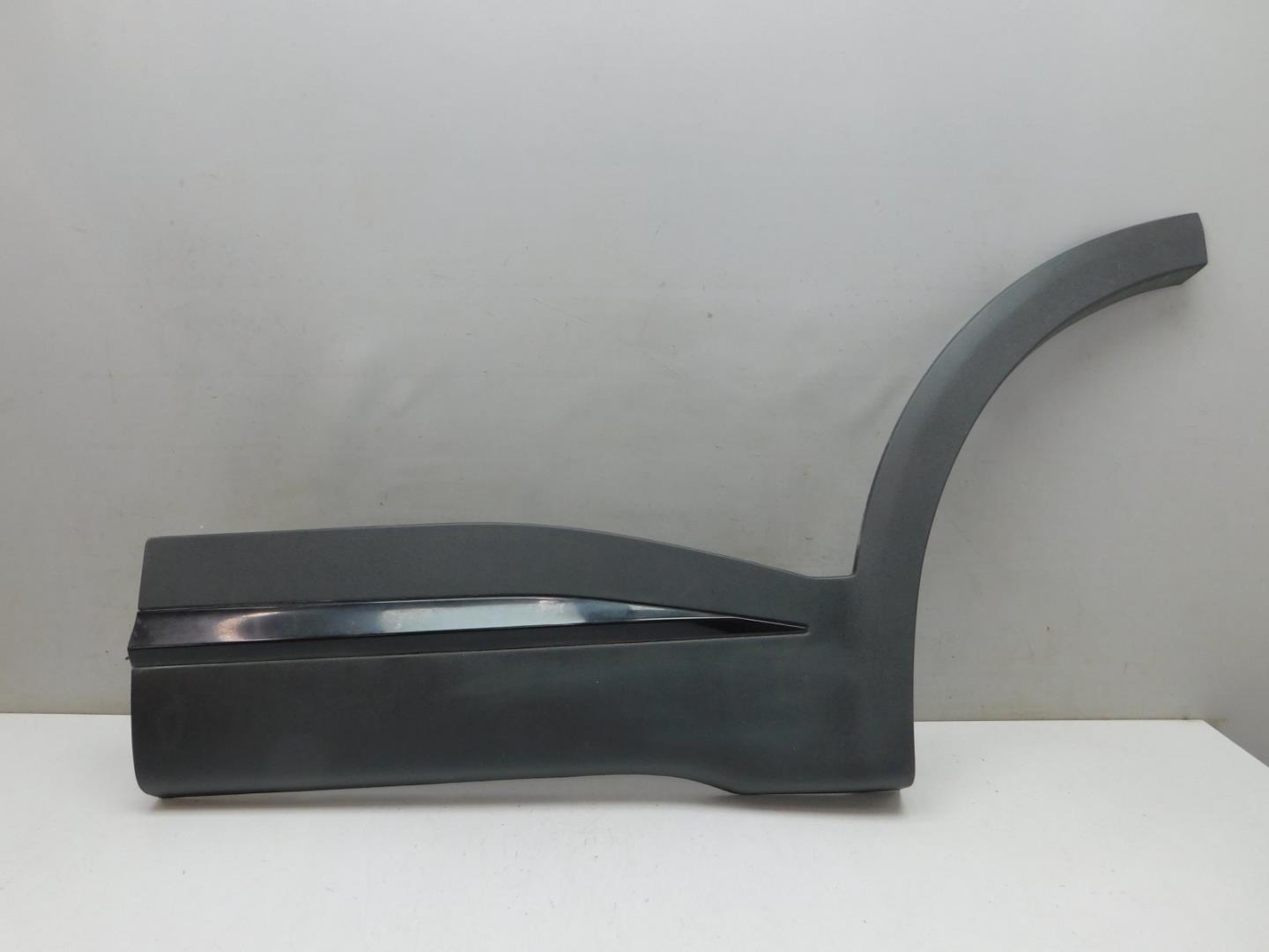 Накладка двери задней левой