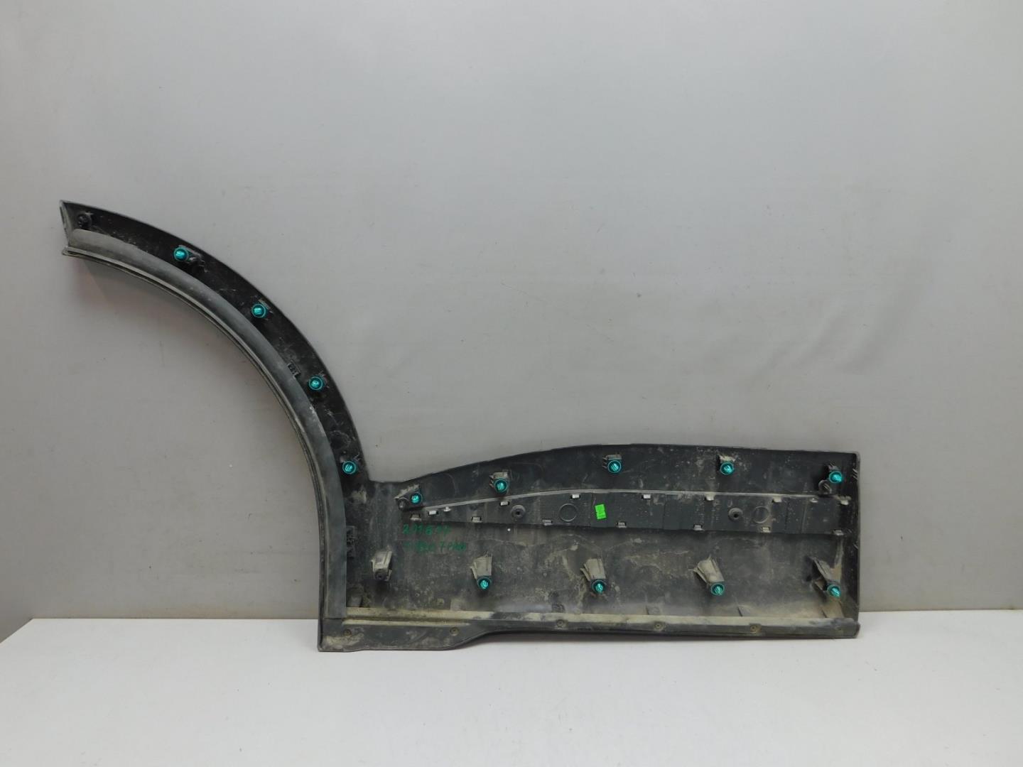 Накладка двери задней левой