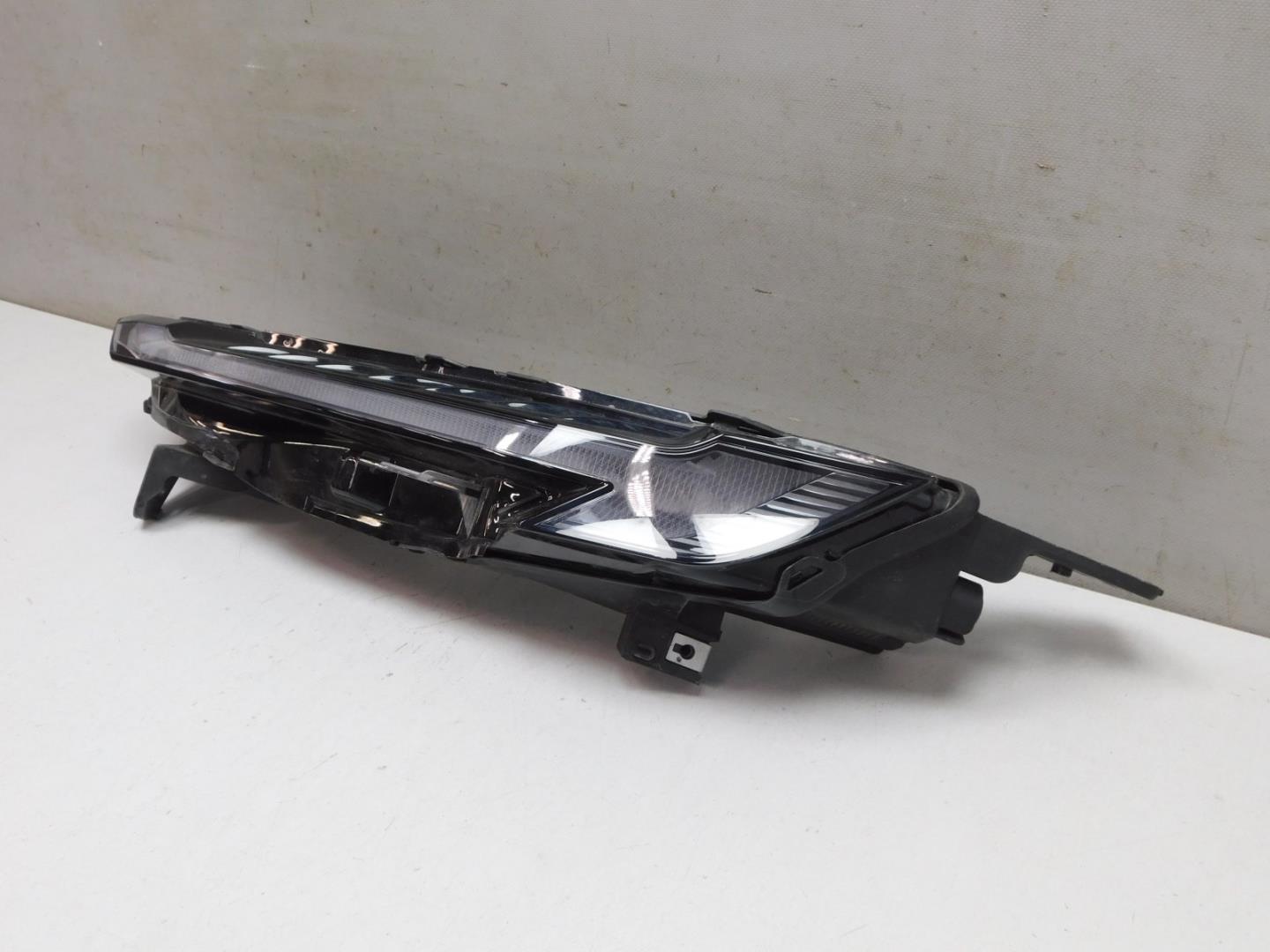 Габарит передний левый