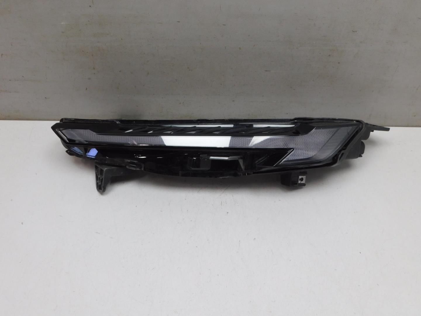 Габарит передний левый