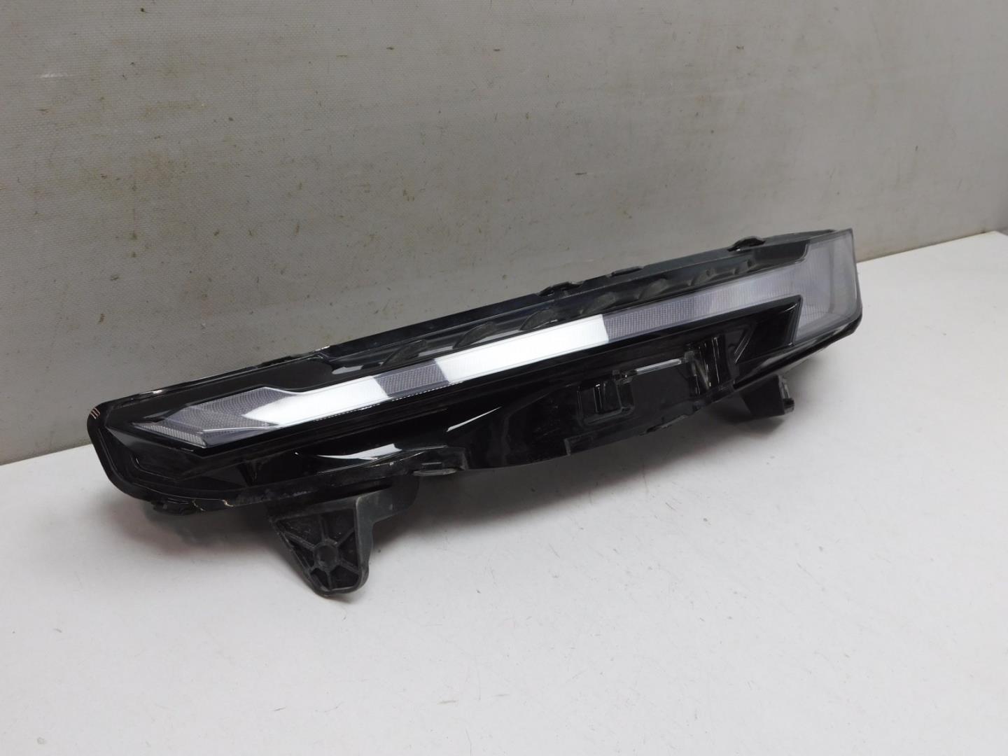 Габарит передний левый