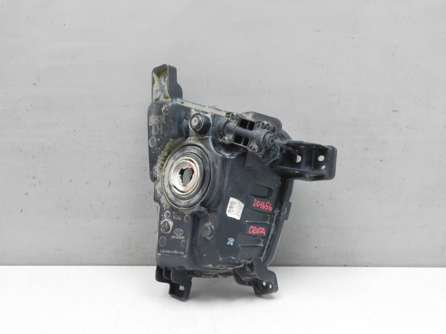 Фара противотуманная левая