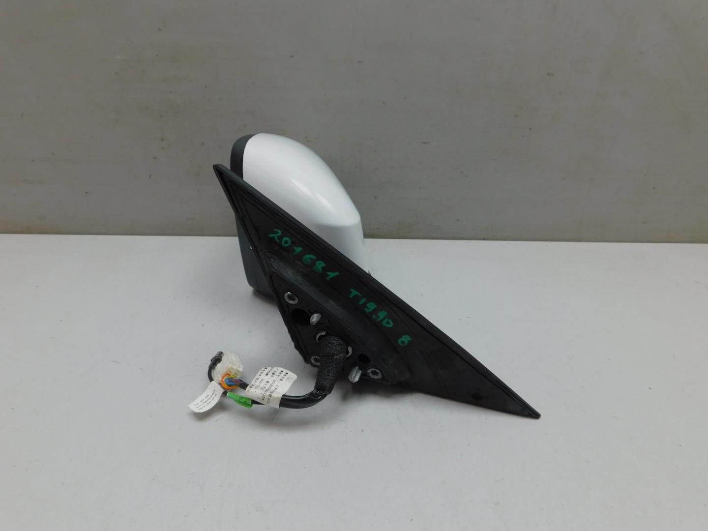 Зеркало левое электрическое