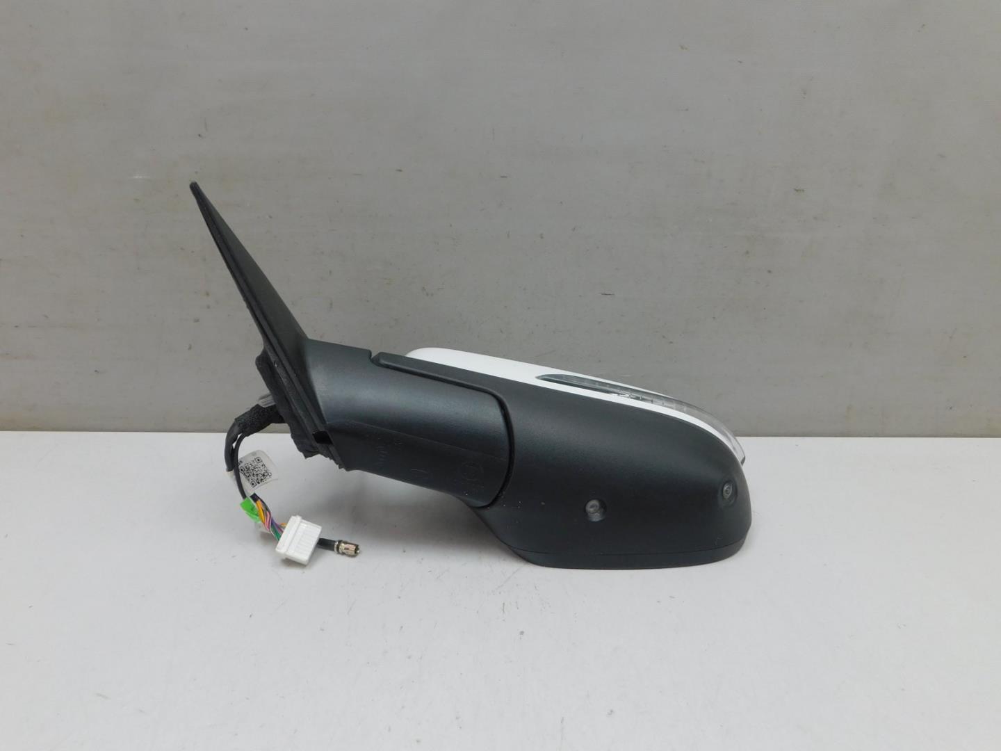 Зеркало левое электрическое