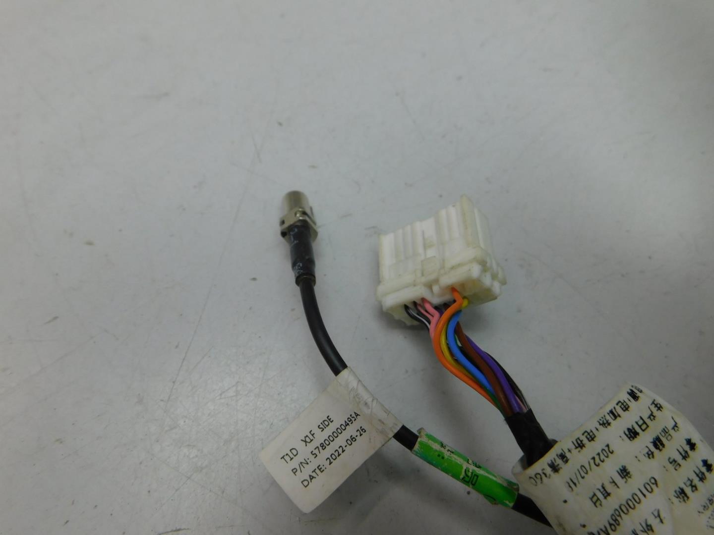 Зеркало левое электрическое