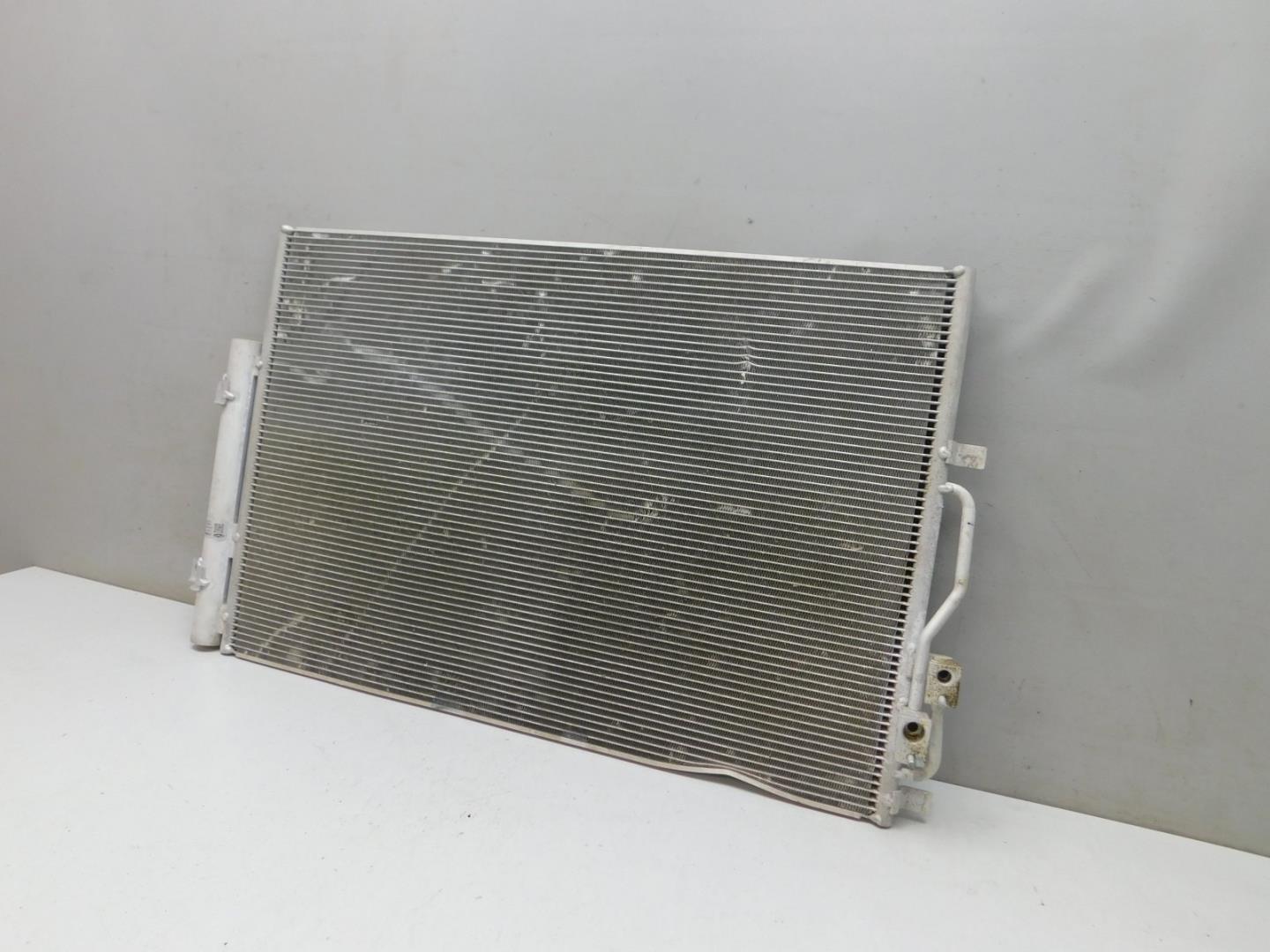 Радиатор кондиционера / конденсер