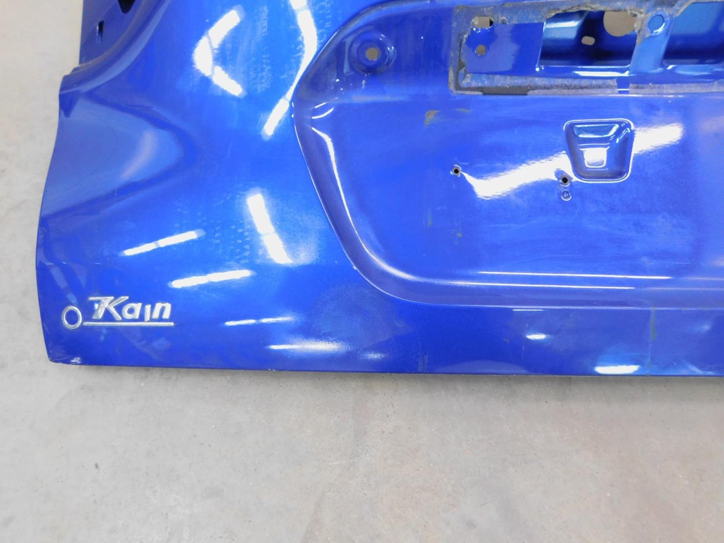 Дверь багажника