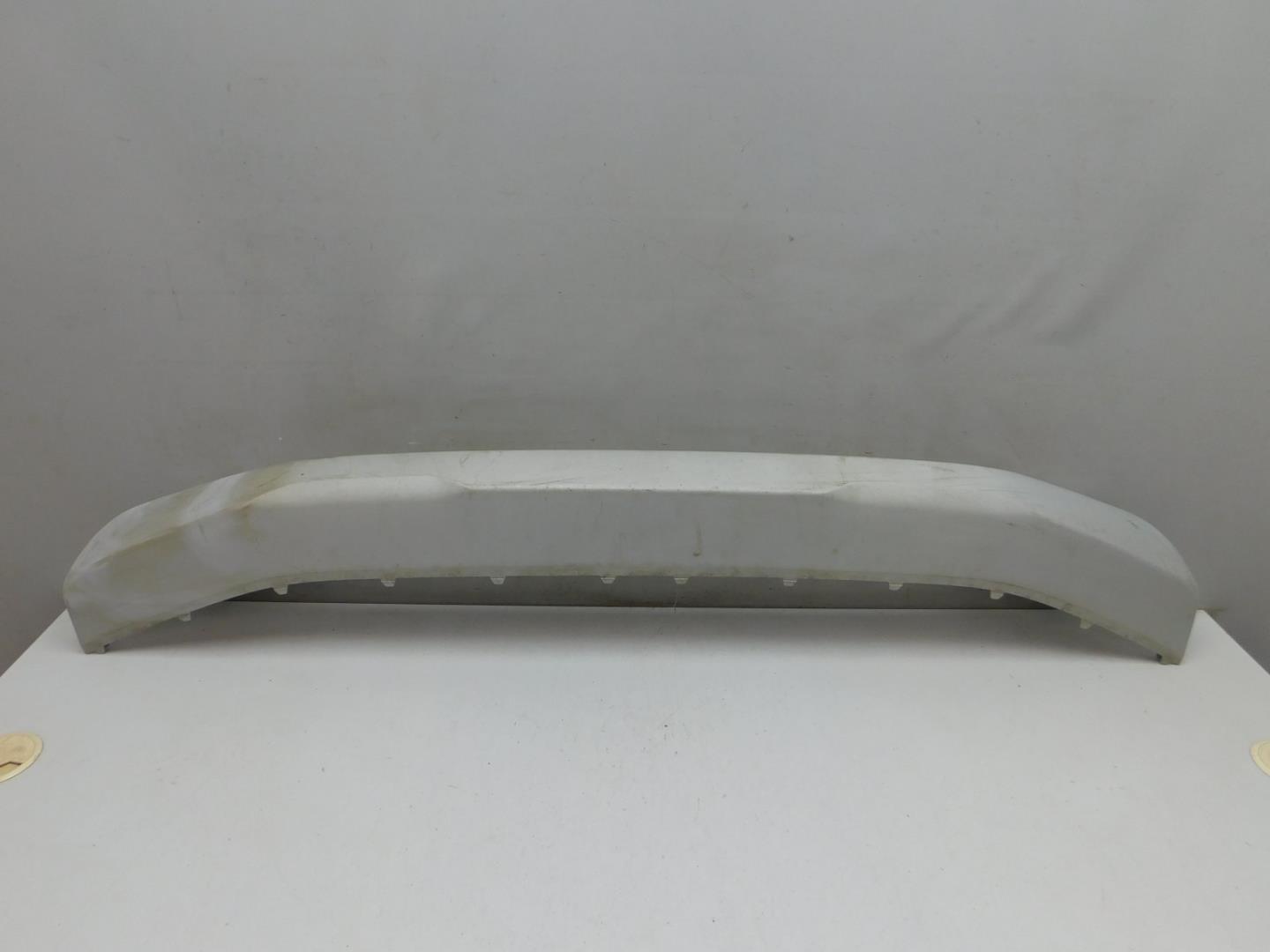 Накладка переднего бампера