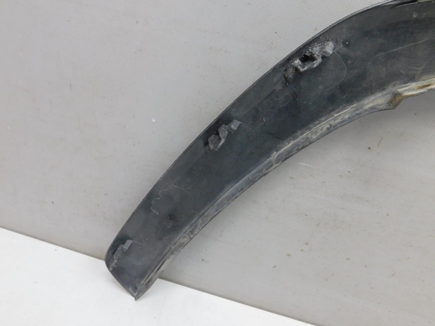 Накладка переднего крыла правого