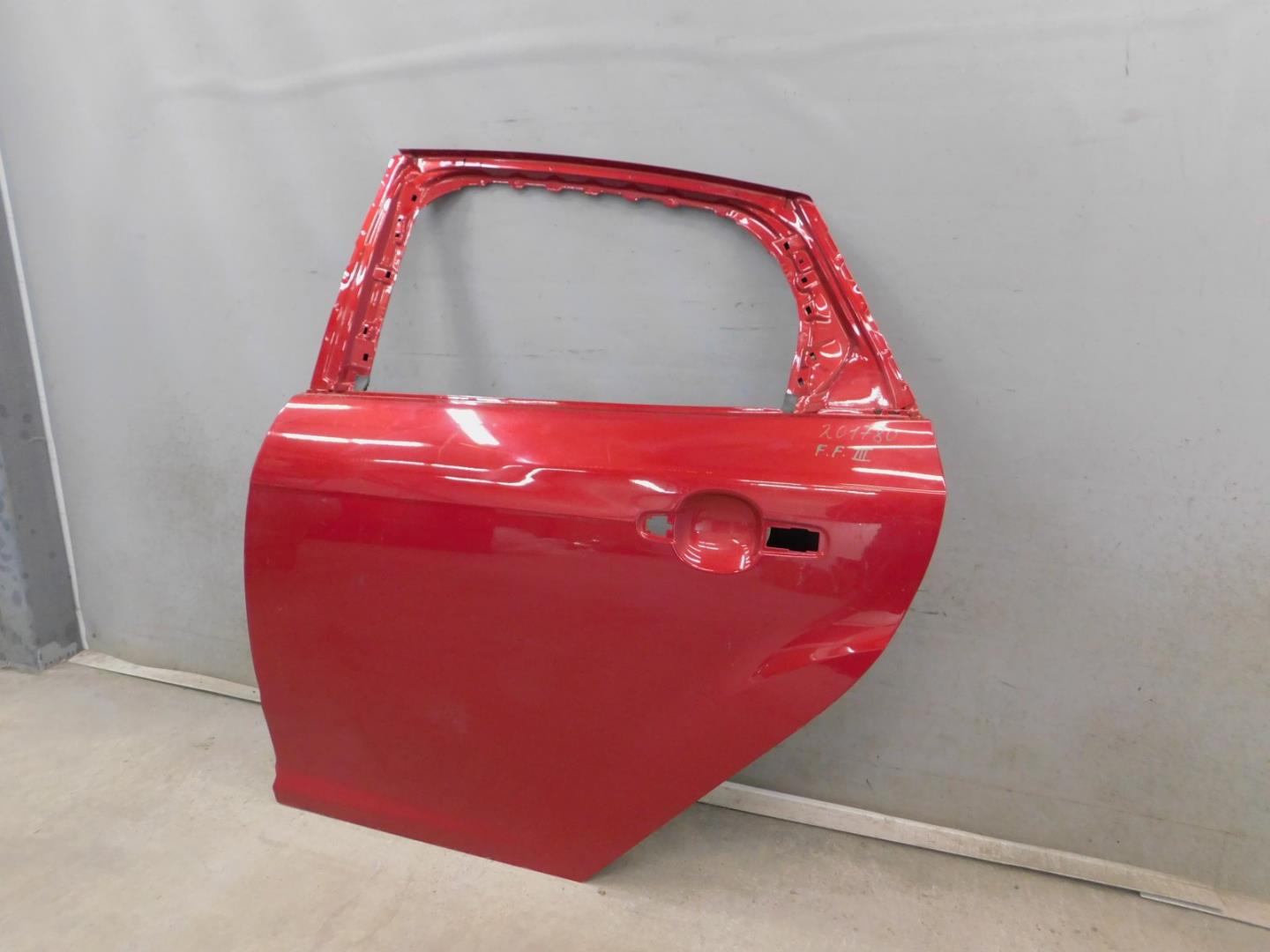 Дверь задняя левая