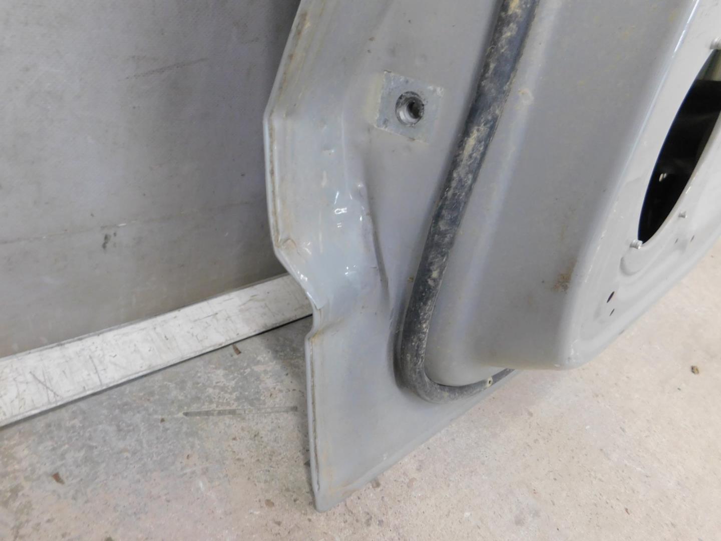 Дверь задняя правая