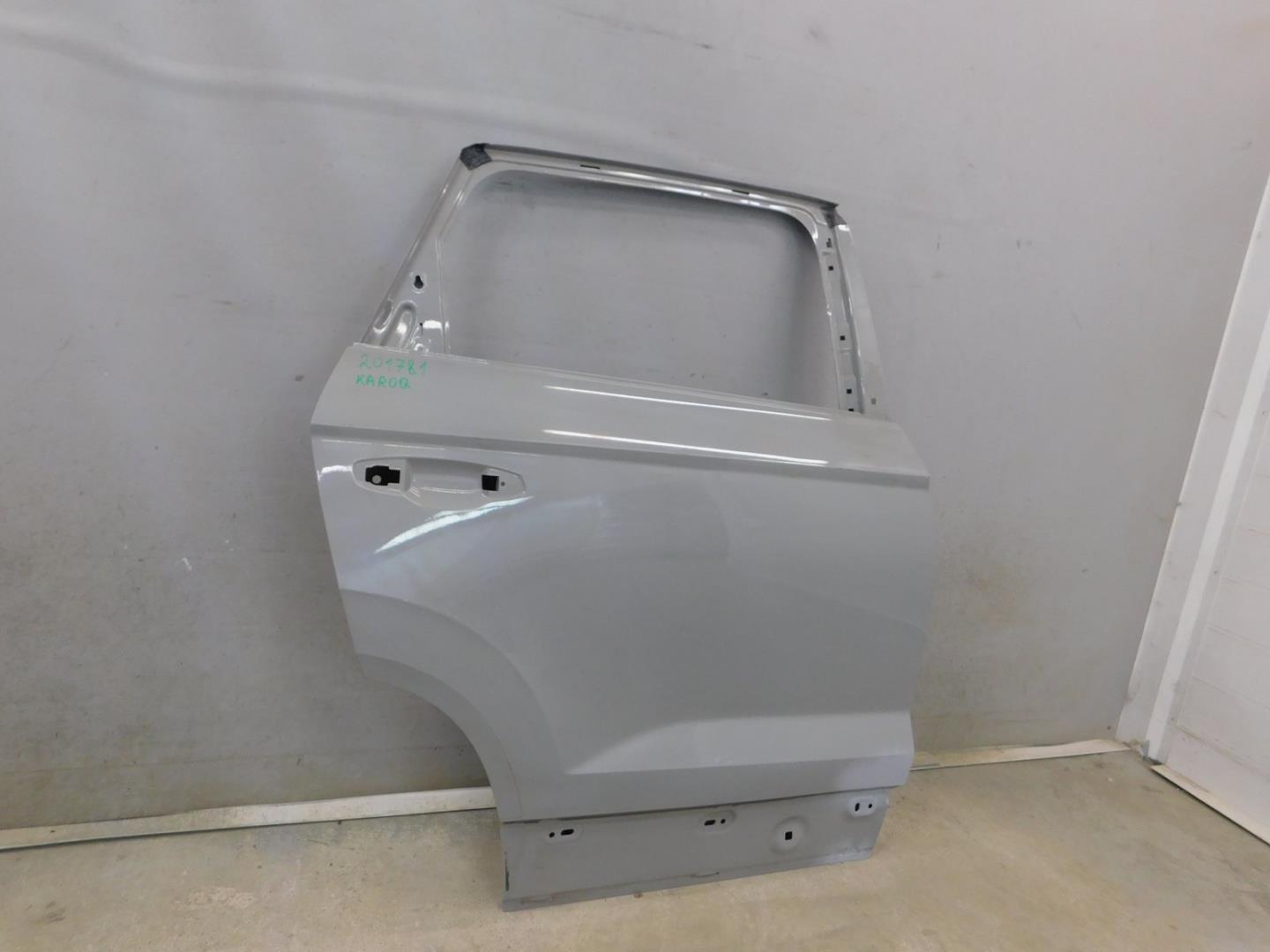 Дверь задняя правая