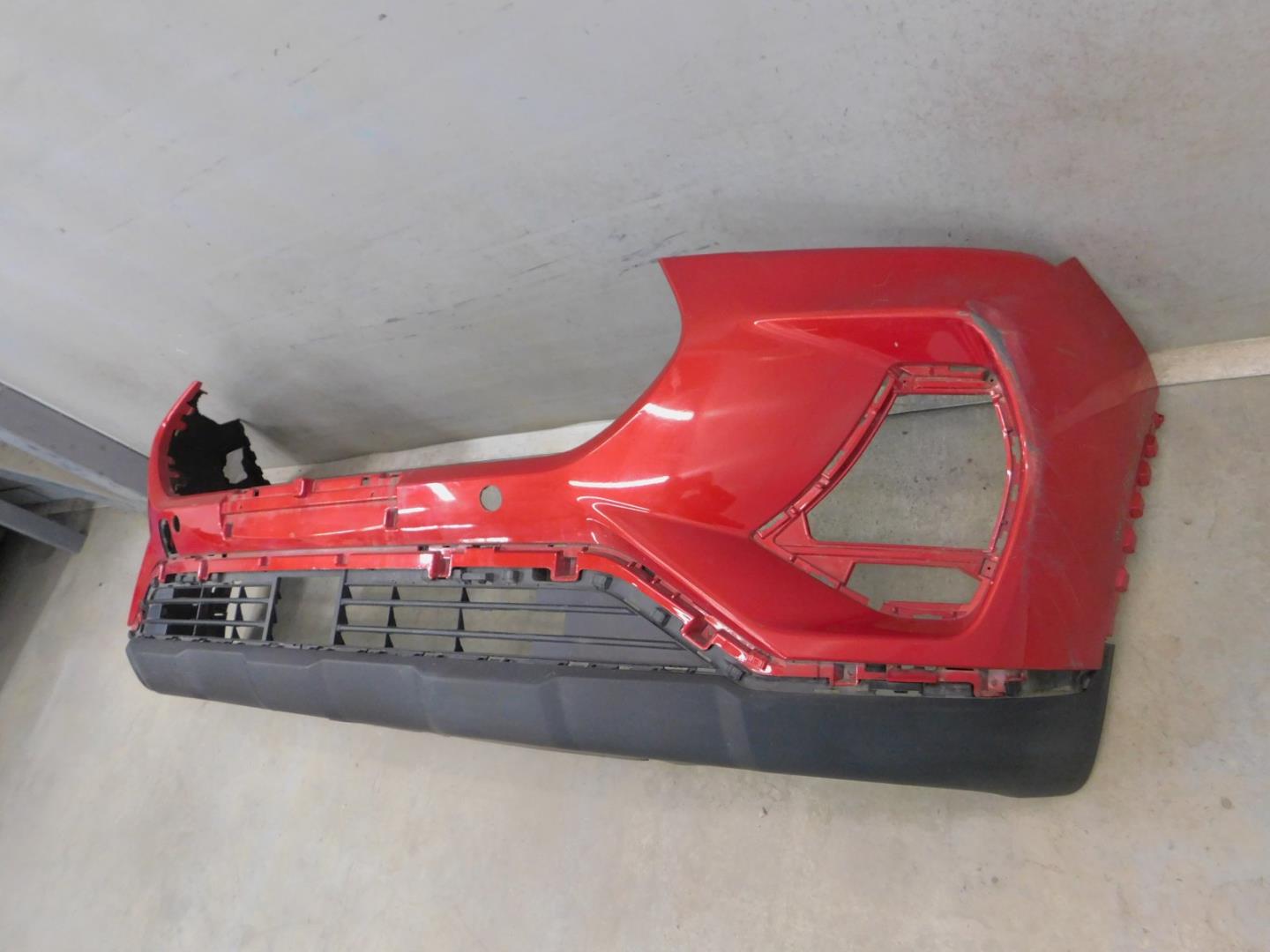 Бампер передний