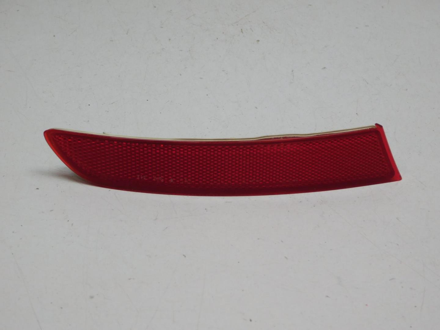 Фонарь задний в бампер левый