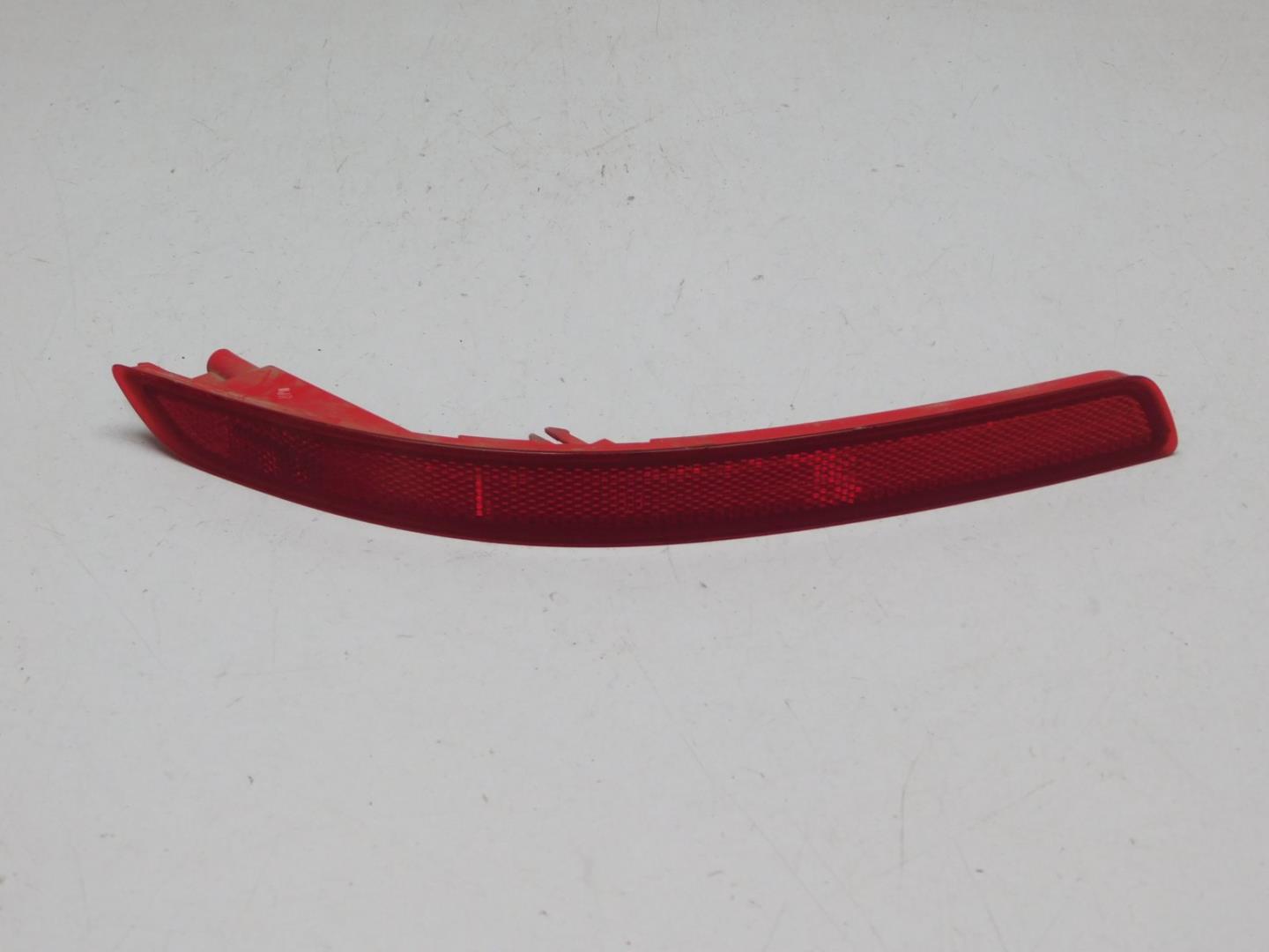 Фонарь задний в бампер левый