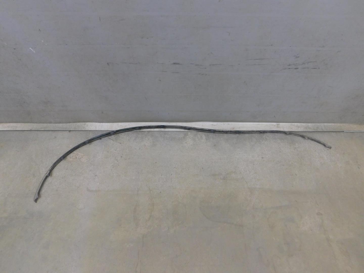 Накладка переднего бампера