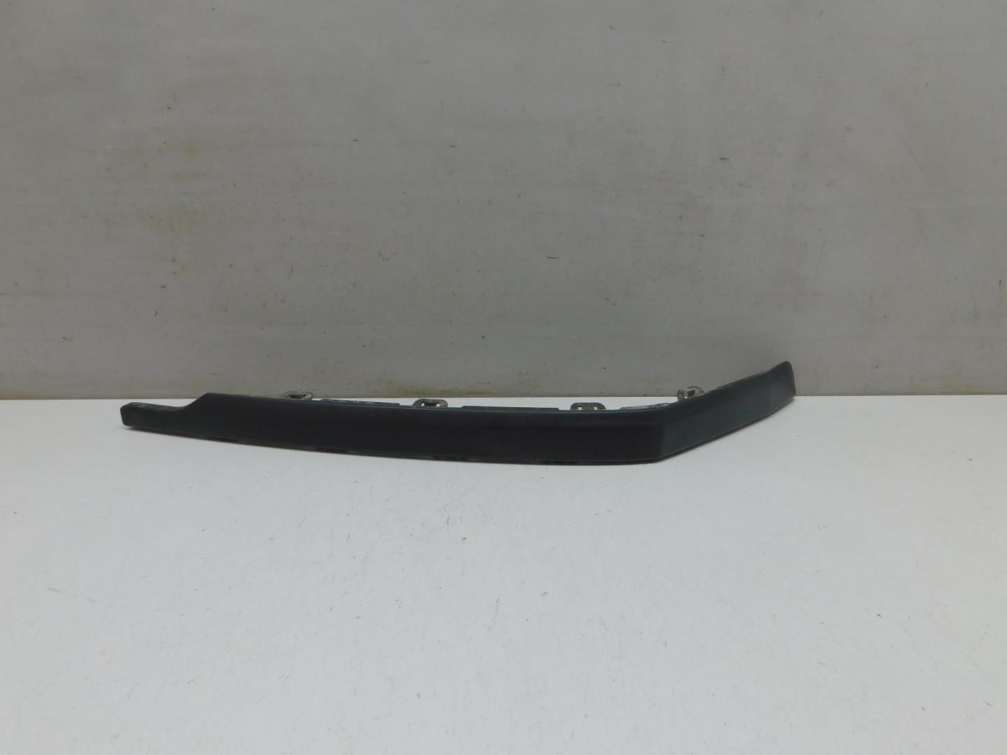 Накладка заднего бампера левая