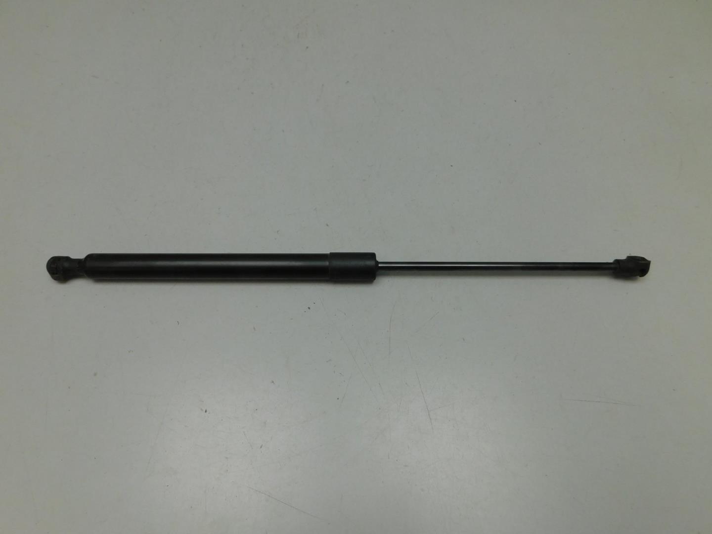 Амортизатор двери багажника