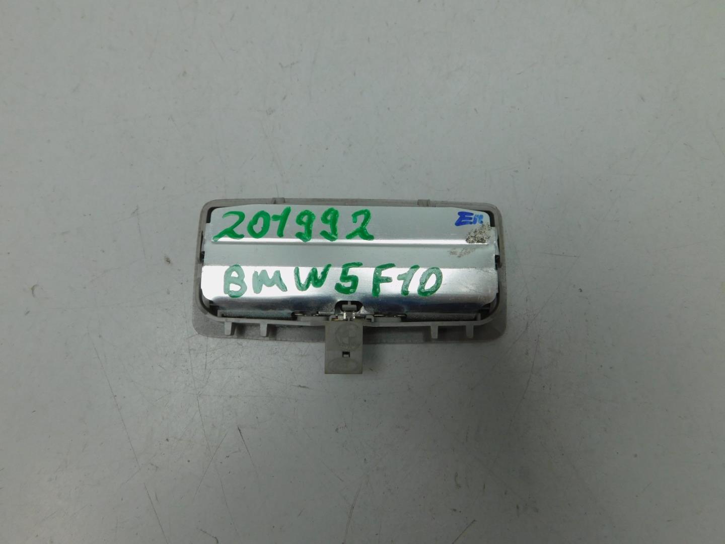 Плафон салонный