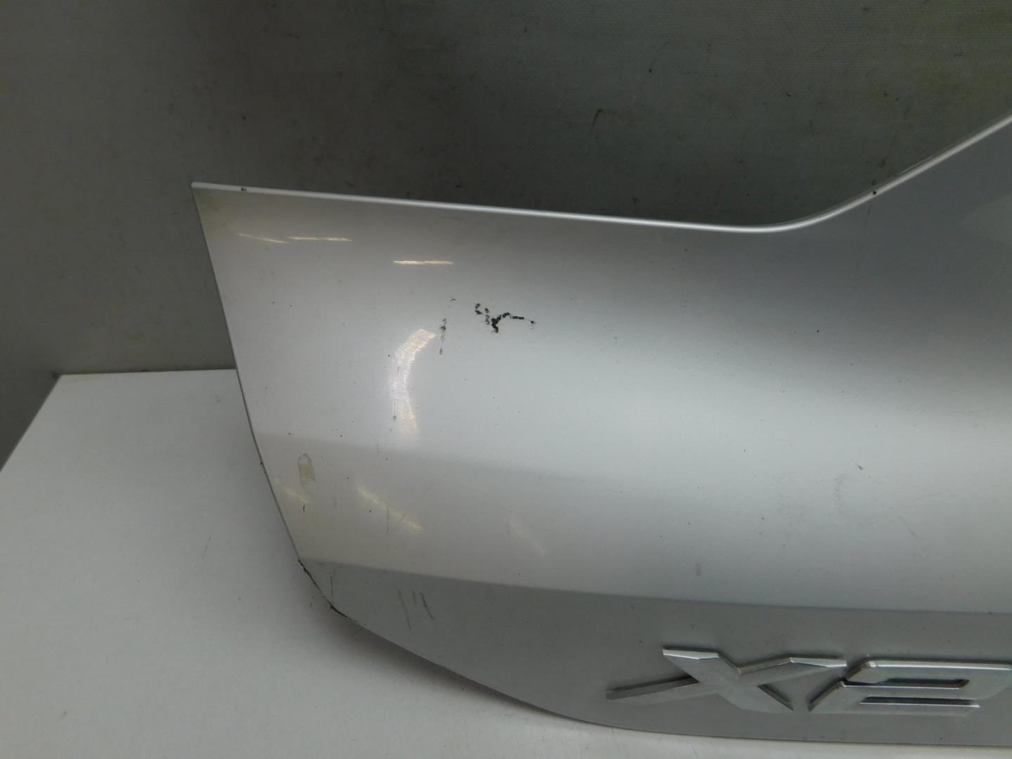 Накладка двери багажника