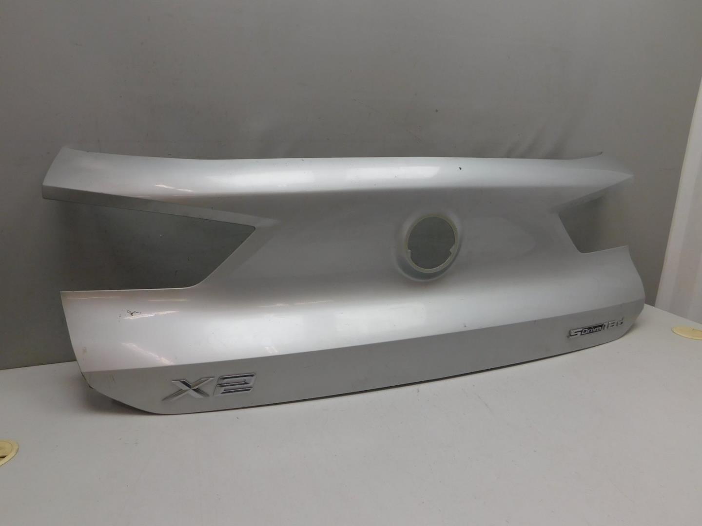 Накладка двери багажника