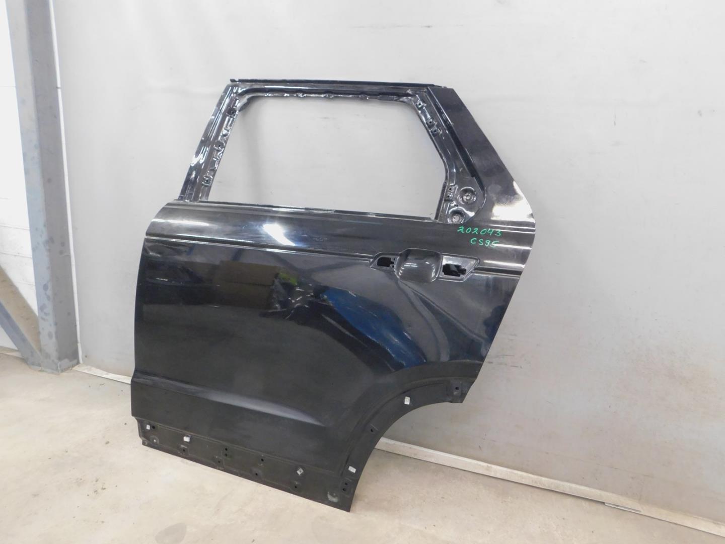Дверь задняя левая