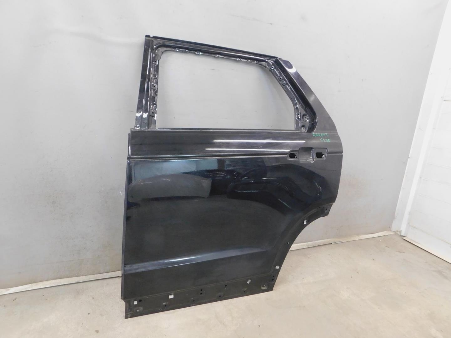 Дверь задняя левая