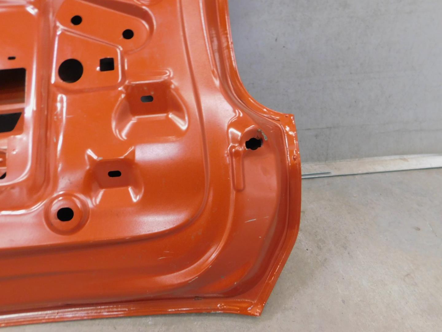 Дверь багажника