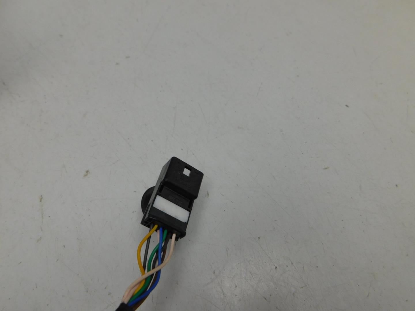 Зеркало правое электрическое