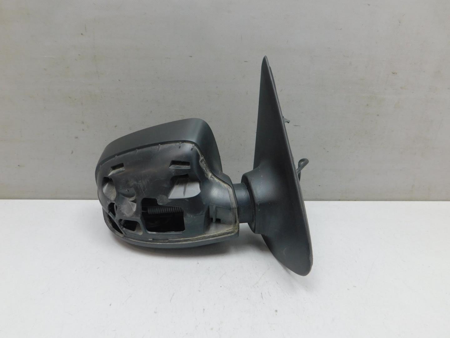 Зеркало правое электрическое