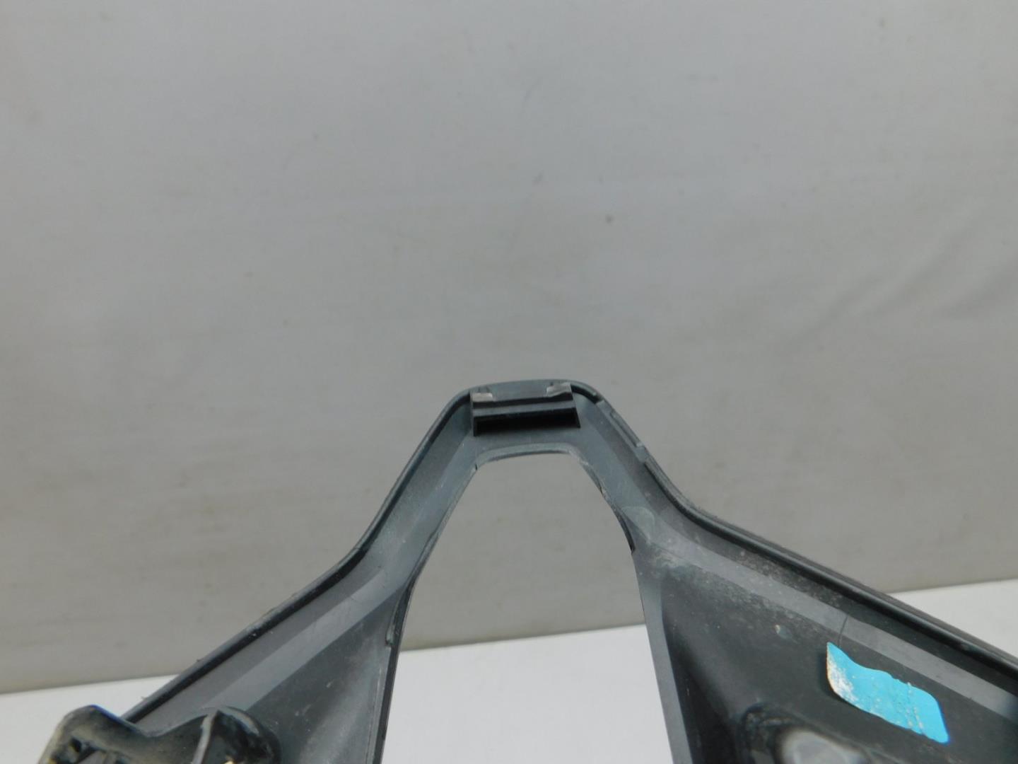 Решетка в бампер правая