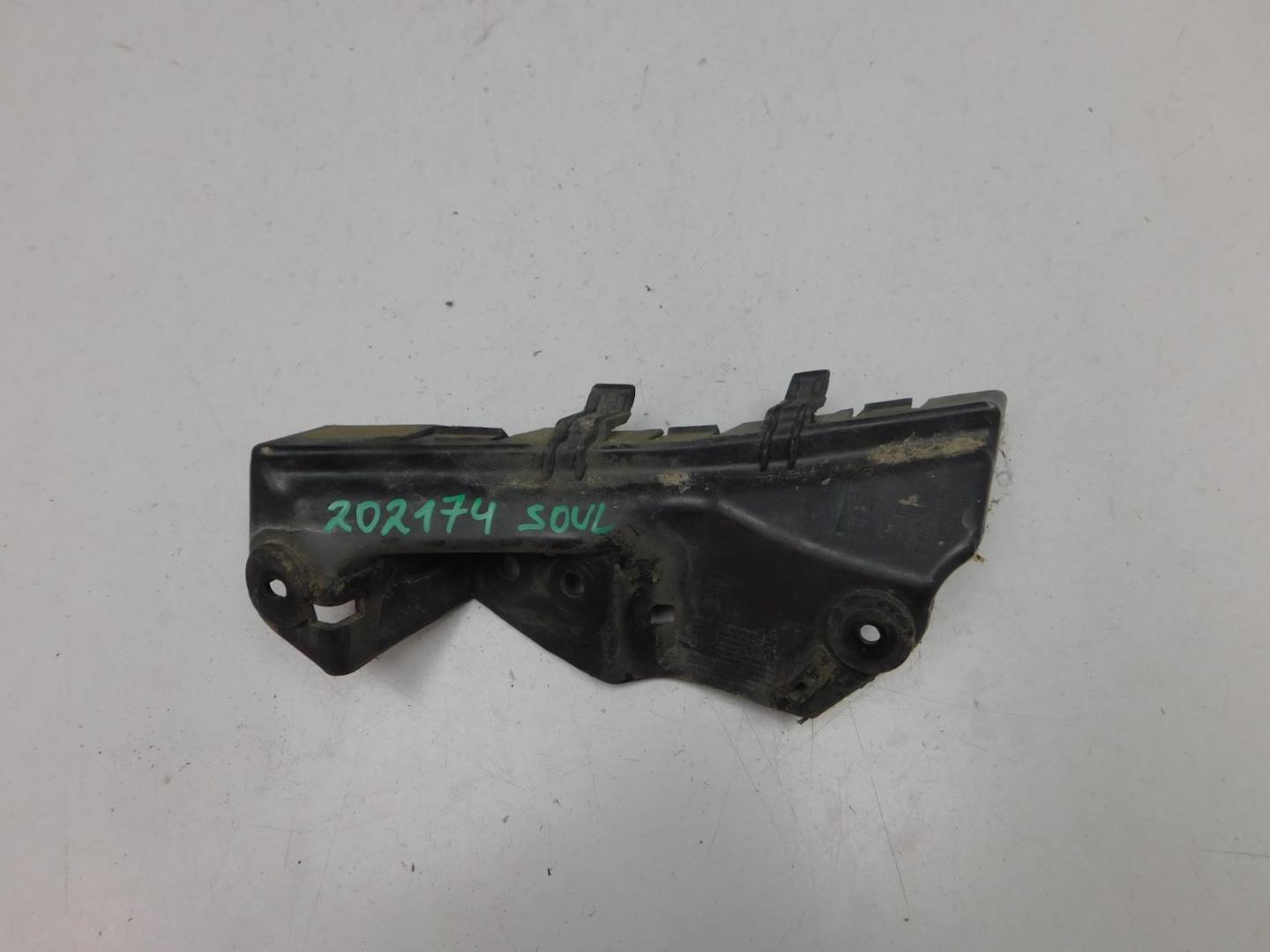 Кронштейн переднего бампера