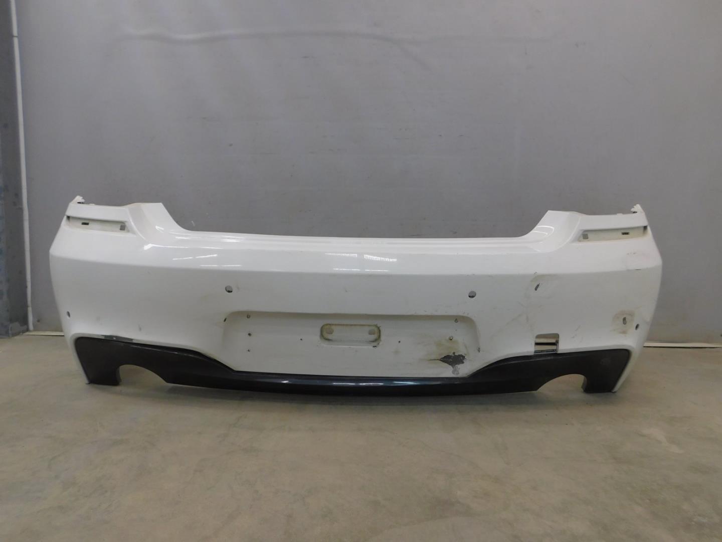 Бампер задний