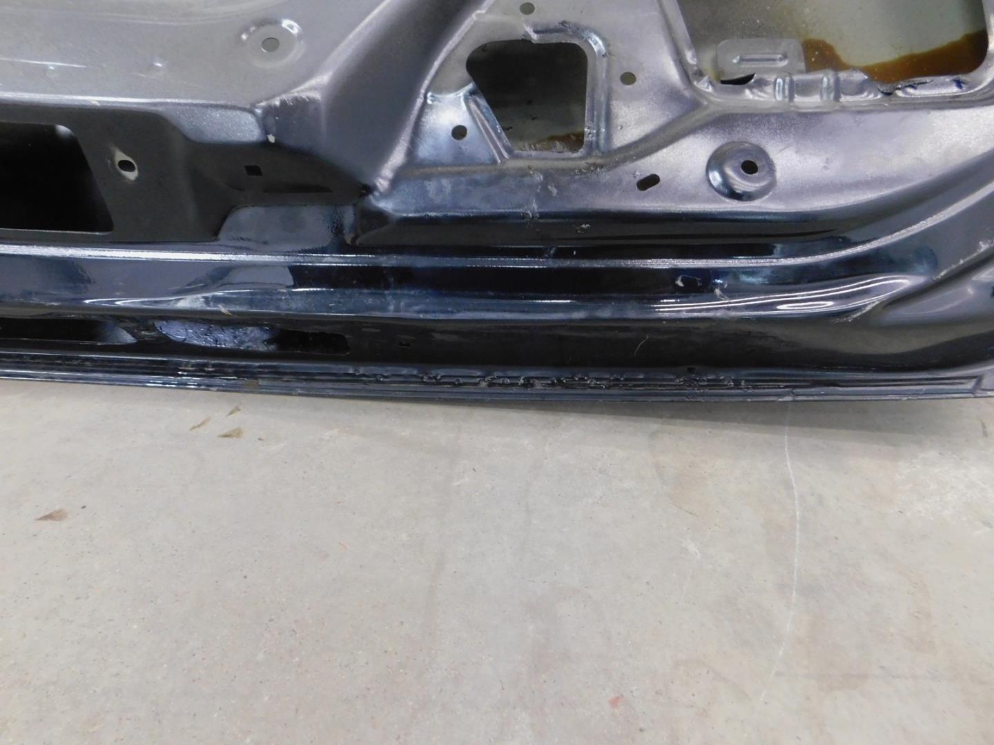 Дверь багажника