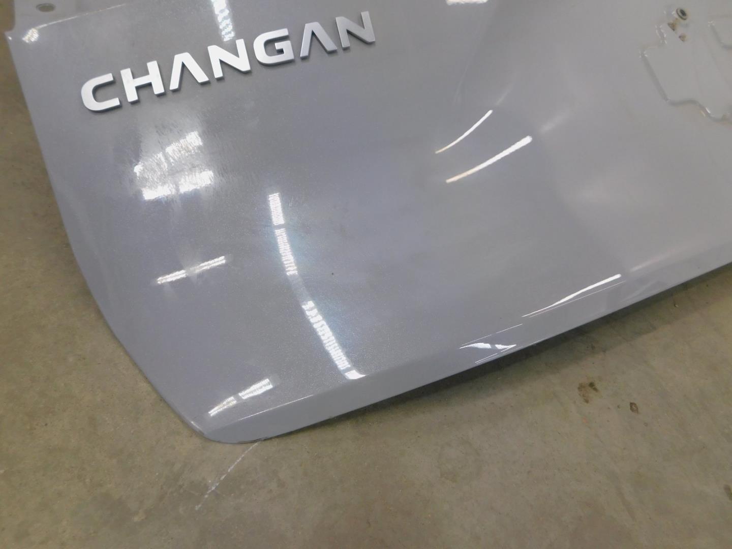 Дверь багажника