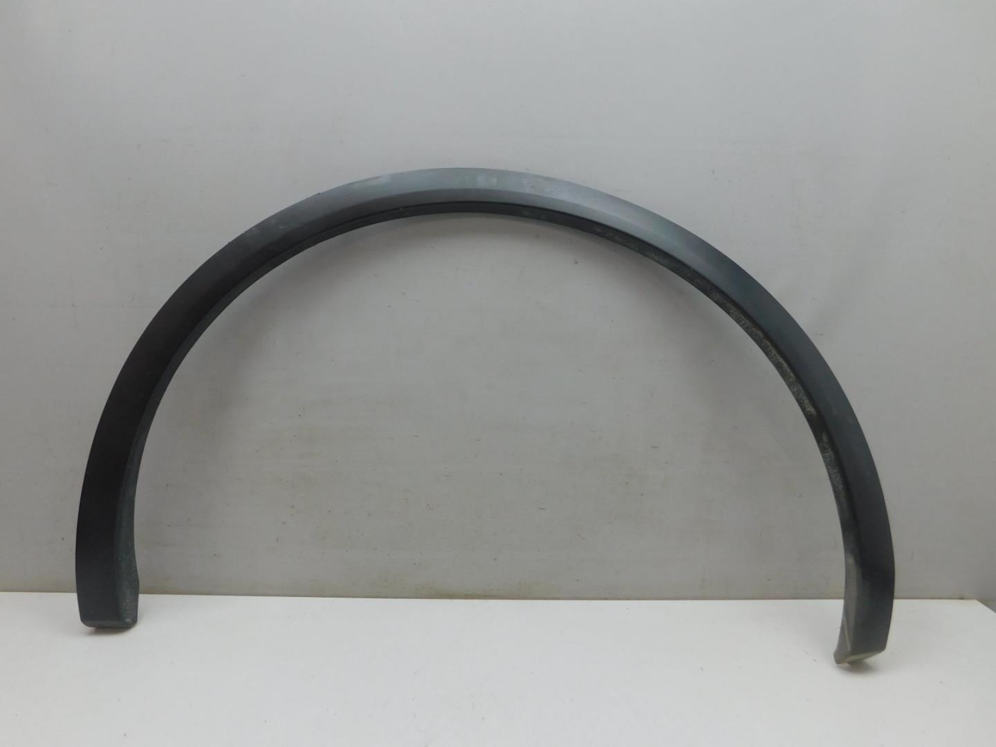 Накладка заднего крыла левого