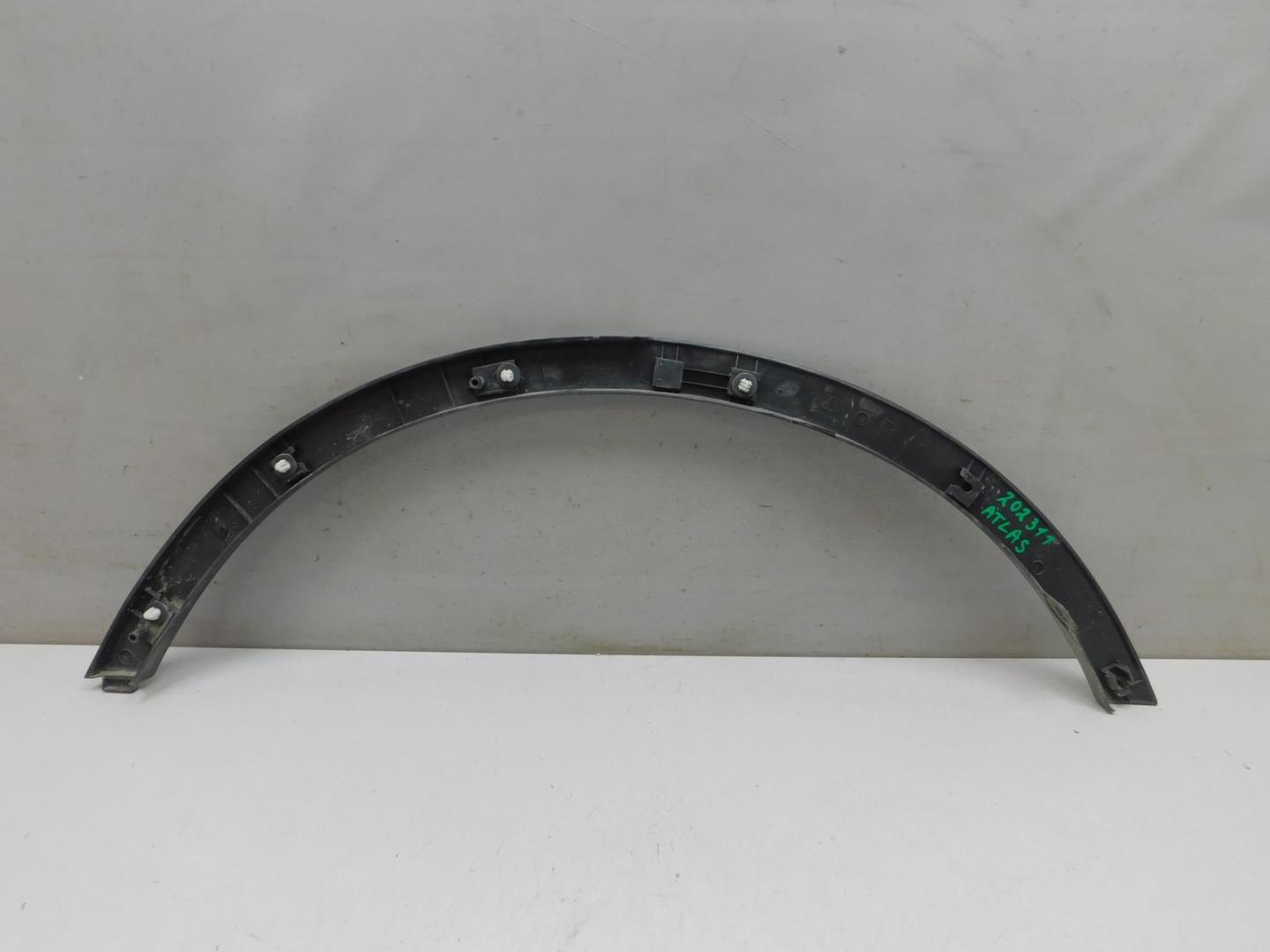 Накладка заднего крыла правого